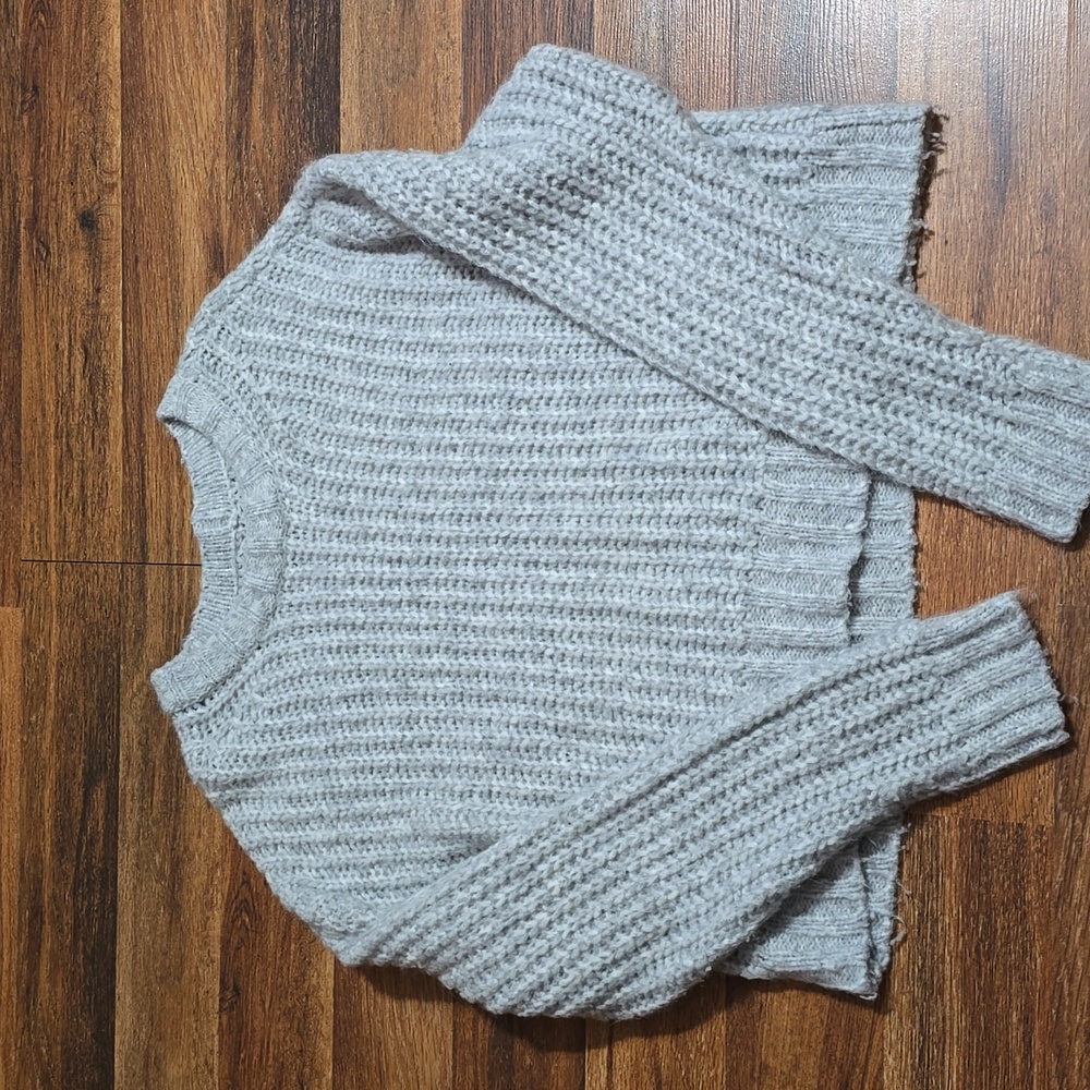 American Eagle Knitted Sweater. Size: Small